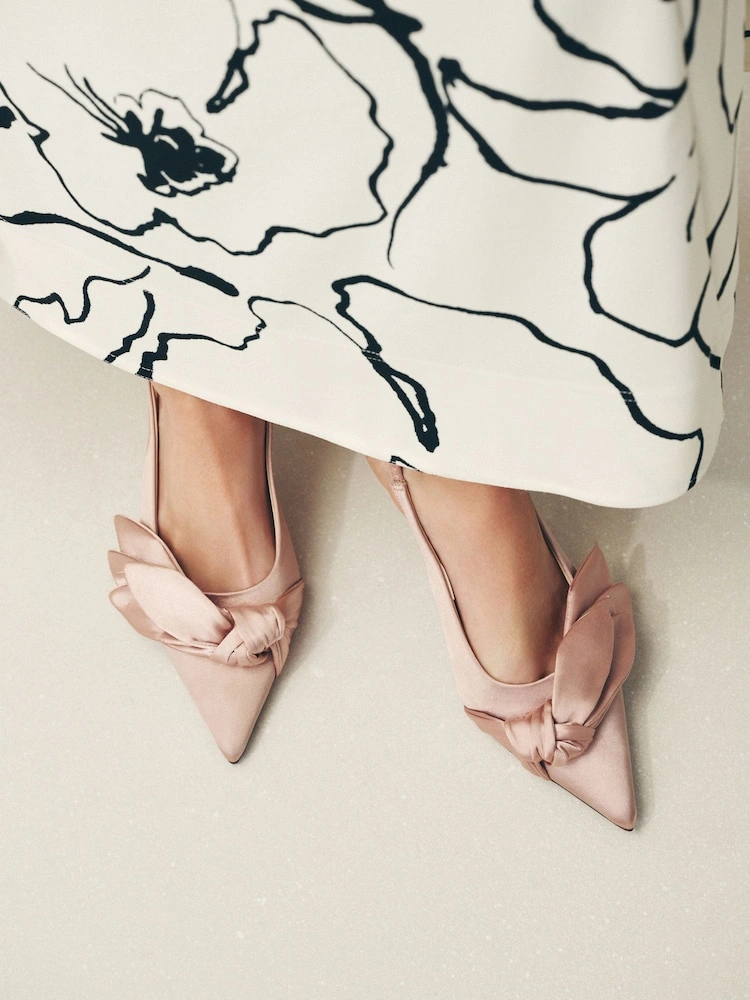 Pink Pointed Toe Petal Slingback Heels image 2