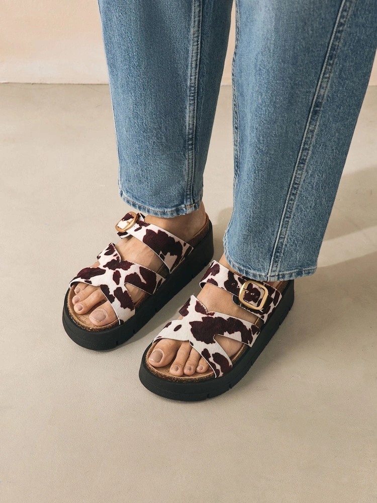 Leather Buckle Strap Flatform Wedge Sandals image 2